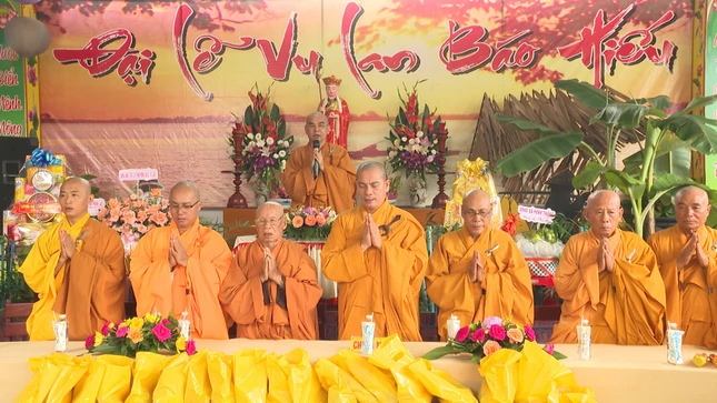 Chư tôn đức chứng minh, tham dự