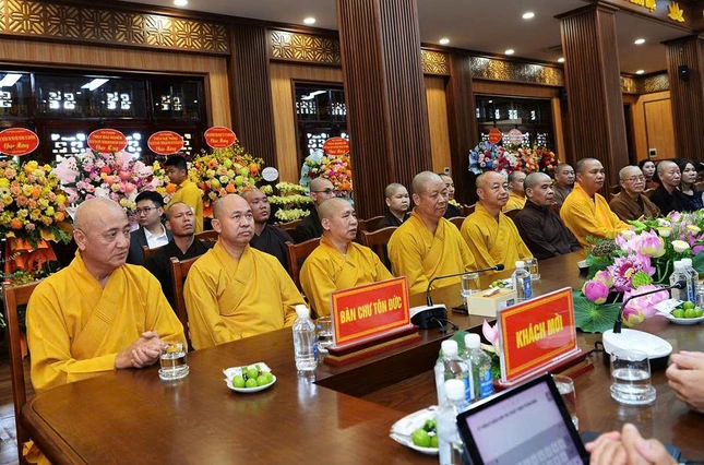 Chư tôn đức Hội đồng Trị sự