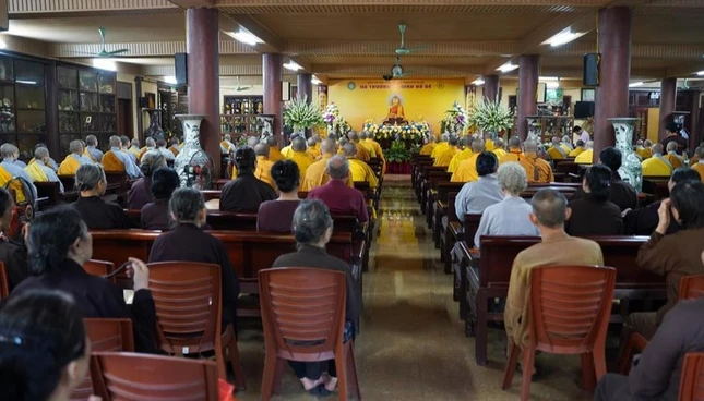 Quang cảnh lễ tạ pháp tại trường hạ chùa Bồ Đề