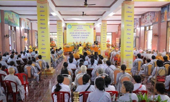 Quang cảnh buổi tọa đàm