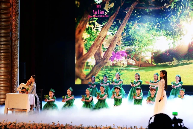 Nhiều tiết mục ý nghĩa trong mùa Vu lan - Báo hiếu