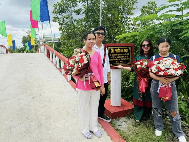 Khánh thành, đưa vào sử dụng cầu Phước Lộc Thọ số 4 tại Cà Mau - Ảnh: T.Q