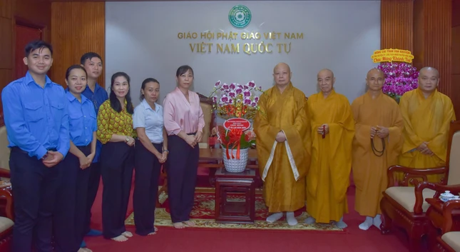 Lãnh đạo P.12 thăm, chúc mừng lãnh đạo Ban Trị sự TP.HCM nhân mùa Vu lan - Báo hiếu Lãnh đạo P.12 thăm, chúc mừng lãnh đạo Ban Trị sự TP.HCM nhân mùa Vu lan - Báo hiếu