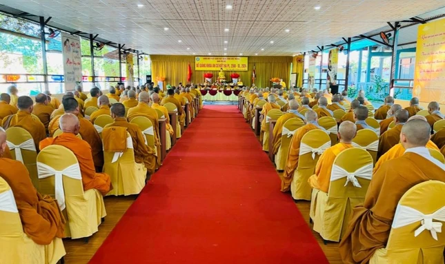 Quang cảnh lễ bế giảng khóa An cư kiết hạ của Phật giáo tỉnh Sóc Trăng Quang cảnh lễ bế giảng khóa An cư kiết hạ của Phật giáo tỉnh Sóc Trăng