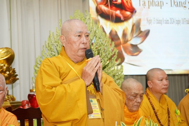 Trưởng lão Hòa thượng Thích Huệ Minh đạo từ chứng minh