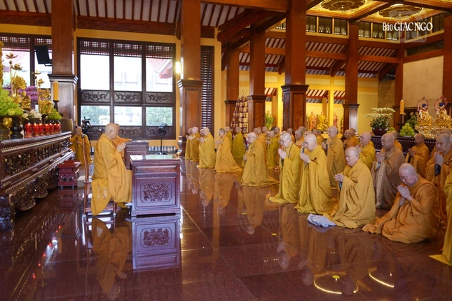 Pháp Tự tứ là sinh hoạt đặc thù của chúng xuất gia sau ba tháng An cư kiết hạ Pháp Tự tứ là sinh hoạt đặc thù của chúng xuất gia sau ba tháng An cư kiết hạ