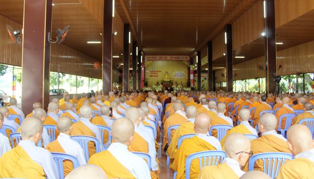 Quang cảnh lễ tạ pháp mãn hạ của Phật giáo tỉnh Đồng Nai