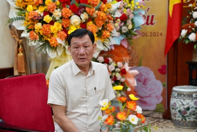 Trung tướng Phạm Ngọc Việt chúc mừng đến lãnh đạo GHPGVN nhân Đại lễ Vu lan - Báo hiếu