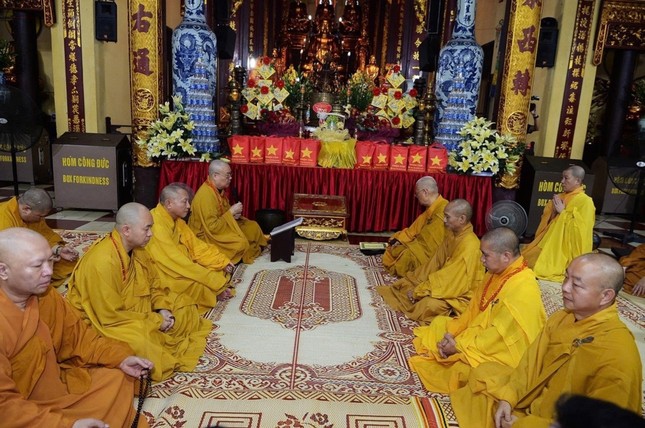 Chư chư tôn đức Tăng trong pháp Tự tứ mãn hạ