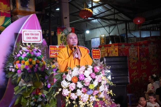 Đại đức Thích Chân Tín đọc cảm niệm Vu lan