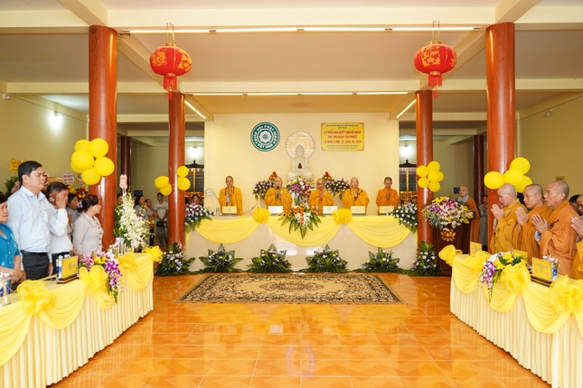 Quang cảnh buổi lễ công bố quyết định bổ nhiệm trụ trì chùa Tân Phước