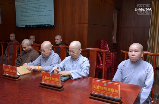 Chư Ni tham dự buổi họp của Ban Thường trực Ban Trị sự TP.HCM