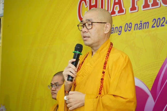 Thượng tọa Thích Quảng Lộc đạo từ tại buổi lễ