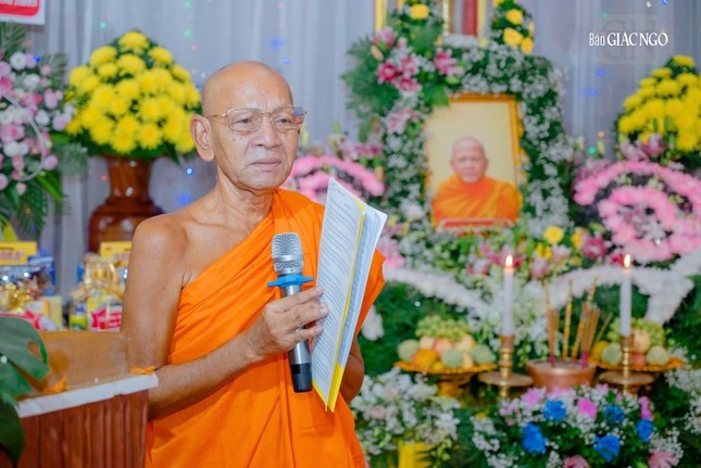 Hòa thượng Đào Như thay mặt Ban Tổ chức phát biểu cảm tạ Hòa thượng Đào Như thay mặt Ban Tổ chức phát biểu cảm tạ