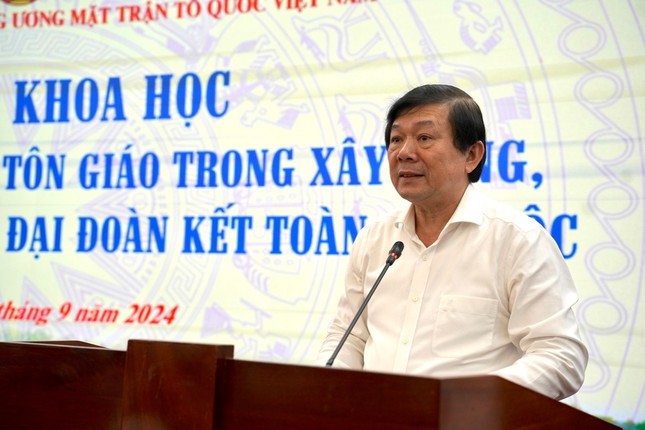 Ông Nguyễn Hữu Dũng phát biểu khai mạc hội thảo Ông Nguyễn Hữu Dũng phát biểu khai mạc hội thảo