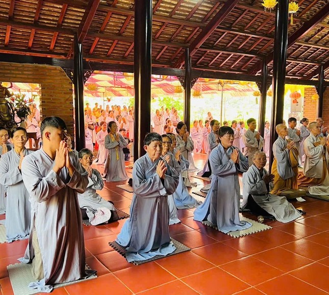 Phật tử trong thời khóa tu tập Phật tử trong thời khóa tu tập