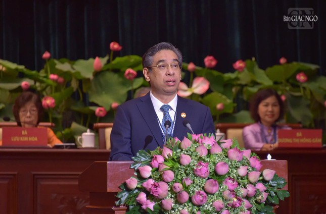 Phó Bí thư Thành ủy, Chủ tịch Ủy ban MTTQVN TP.HCM Nguyễn Phước Lộc đọc diễn văn khai mạc Phó Bí thư Thành ủy, Chủ tịch Ủy ban MTTQVN TP.HCM Nguyễn Phước Lộc đọc diễn văn khai mạc