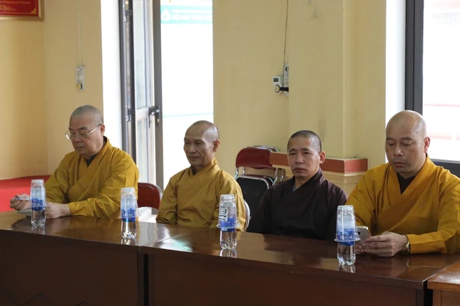 Chư tôn đức T.Ư GHPGVN tại xã Tuy Lộc, TP.Yên Bái