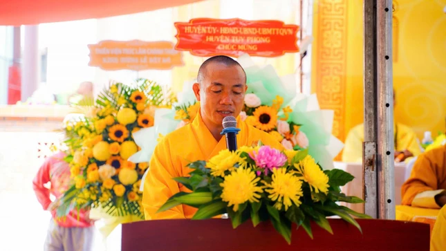 Đại đức Thích Nguyên Chánh phát biểu