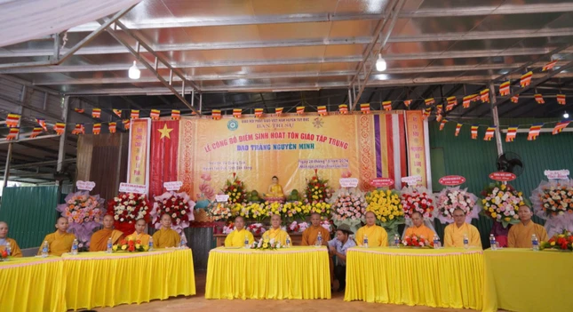 Chư tôn đức chứng minh tham dự Chư tôn đức chứng minh tham dự