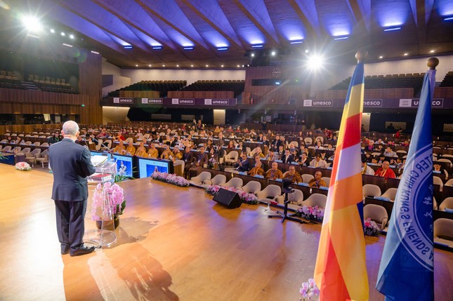 Hội nghị Phật giáo vì hòa bình thế giới diễn ra tại Trung tâm UNESCO (Paris, Pháp) Hội nghị Phật giáo vì hòa bình thế giới diễn ra tại Trung tâm UNESCO (Paris, Pháp)