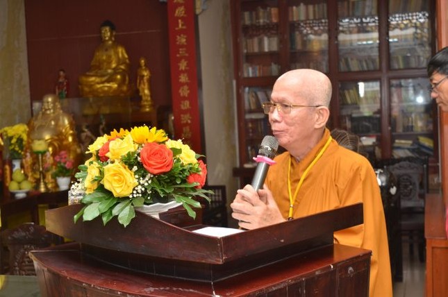 Thượng toạ Thích Nhuận Hòa phát biểu khai mạc