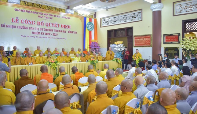 Quang cảnh lễ bổ nhiệm Trưởng ban Trị sự kiêm Trưởng ban Tăng sự GHPGVN tỉnh tại Văn phòng Ban Trị sự tỉnh - chùa Từ Quang