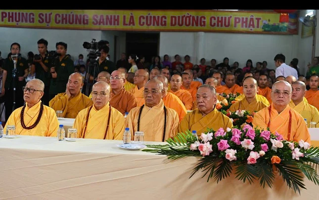 Chư tôn đức chứng minh, tham dự Chư tôn đức chứng minh, tham dự