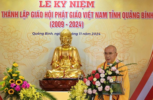 Hòa thượng Thích Khế Chơn ban đạo từ