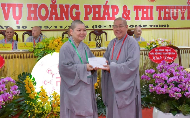 Sư cô Thích Minh Việt (TP.Hà Nội) đạt giải ba