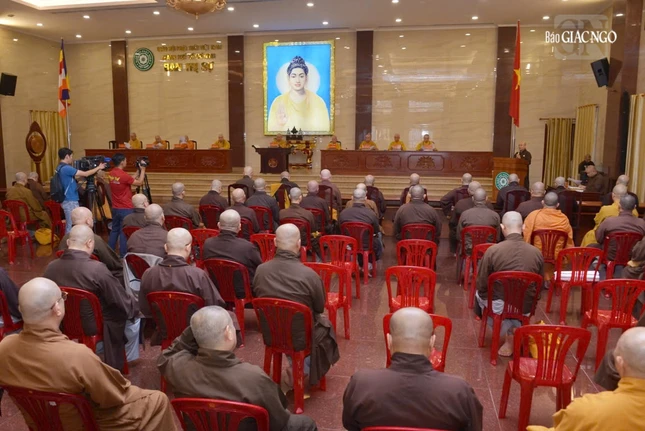 Quang cảnh buổi họp khoáng đại của Phật giáo TP.HCM sáng nay, 14-11-2024