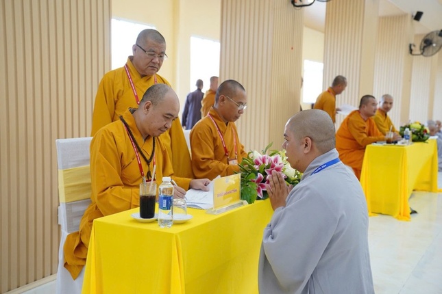 Giới tử Tăng tham gia khảo hạch