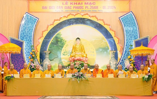 Chư tôn đức chứng minh, tham dự Lễ khai mạc Đại giới đàn Giác Phước