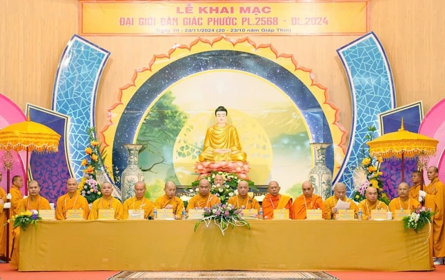 Chư tôn đức chứng minh, tham dự Lễ khai mạc Đại giới đàn Giác Phước