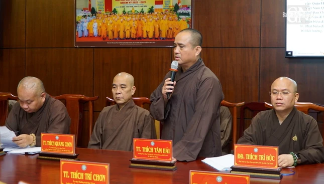 Thượng tọa Thích Tâm Hải báo cáo về Khóa bồi dưỡng thiết kế thông 2024 và một số vấn đề liên quan