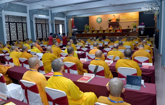 Quang cảnh Lễ khai mạc Khóa huân tu và Bồi dưỡng nghiệp vụ hành chánh văn phòng Quang cảnh Lễ khai mạc Khóa huân tu và Bồi dưỡng nghiệp vụ hành chánh văn phòng