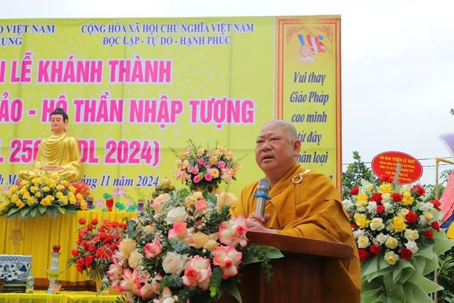 Thượng tọa Thích Thanh Quy giới thiệu sơ lược lịch sử và công tác xây dựng ngôi Tam bảo Thượng tọa Thích Thanh Quy giới thiệu sơ lược lịch sử và công tác xây dựng ngôi Tam bảo