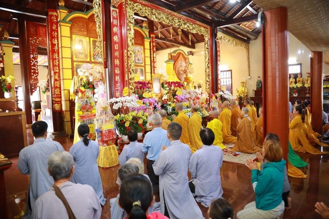 Môn đồ pháp quyến, Phật tử thành kính tưởng niệm