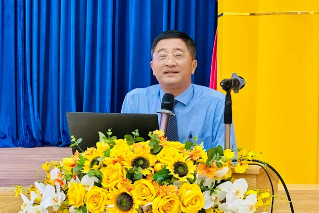 TS. Phan Hải Hồ phổ biến về quan điểm, chủ trương, chính sách của Đảng về tín ngưỡng, tôn giáo TS. Phan Hải Hồ phổ biến về quan điểm, chủ trương, chính sách của Đảng về tín ngưỡng, tôn giáo