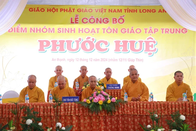 Chư tôn đức chứng minh, tham dự