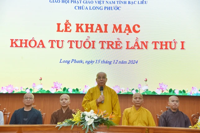 Thượng tọa Thích Giác Nghi phát biểu khai mạc