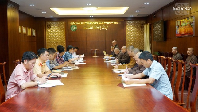 Đại diện các cơ quan hữu quan tham dự họp vào sáng nay, 20-12, tại Việt Nam Quốc Tự