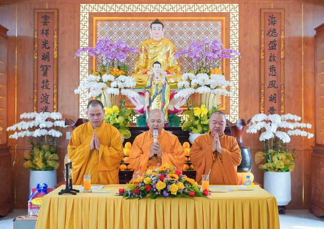 Chư tôn đức chứng minh, tham dự