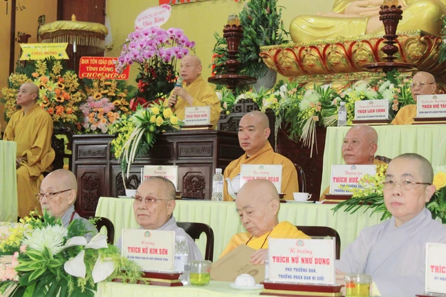 Trưởng lão Hòa thượng Thích Thiện Nhơn ban đạo từ