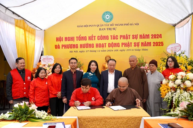 Ban Trị sự Q.Tây Hồ ký kết bản nghi nhớ với Hội Chữ thập đỏ quận