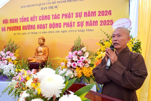 Thượng tọa Thích Đạo Phong phát biểu chỉ đạo Thượng tọa Thích Đạo Phong phát biểu chỉ đạo