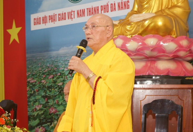 Trưởng lão Hòa thượng Thích Trí Viên ban đạo từ