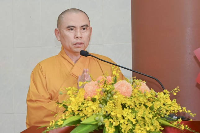 Thượng tọa Thích Nhuận Nghĩa phát biểu cảm tạ