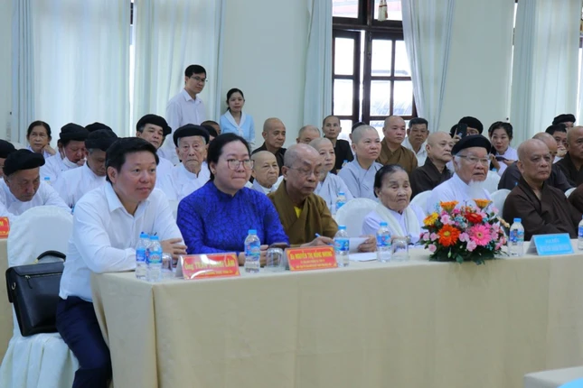 Quang cảnh buổi họp mặt chức sắc các tôn giáo mừng Xuân Ất Tỵ năm 2025