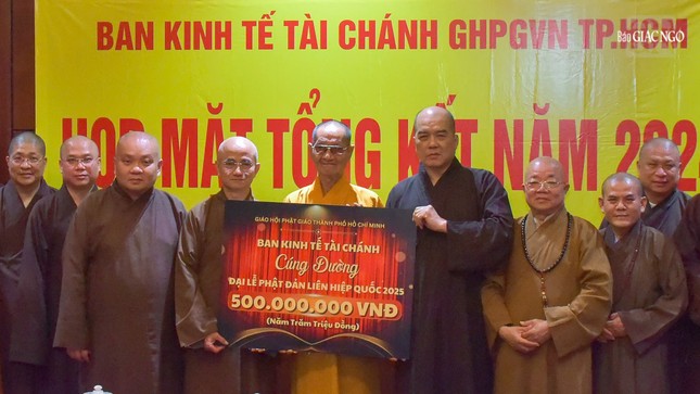 Ban Kinh tế - Tài chính cúng dường 500 triệu đồng đến Đại lễ Vesak Liên Hiệp Quốc